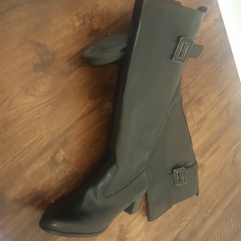Black boots